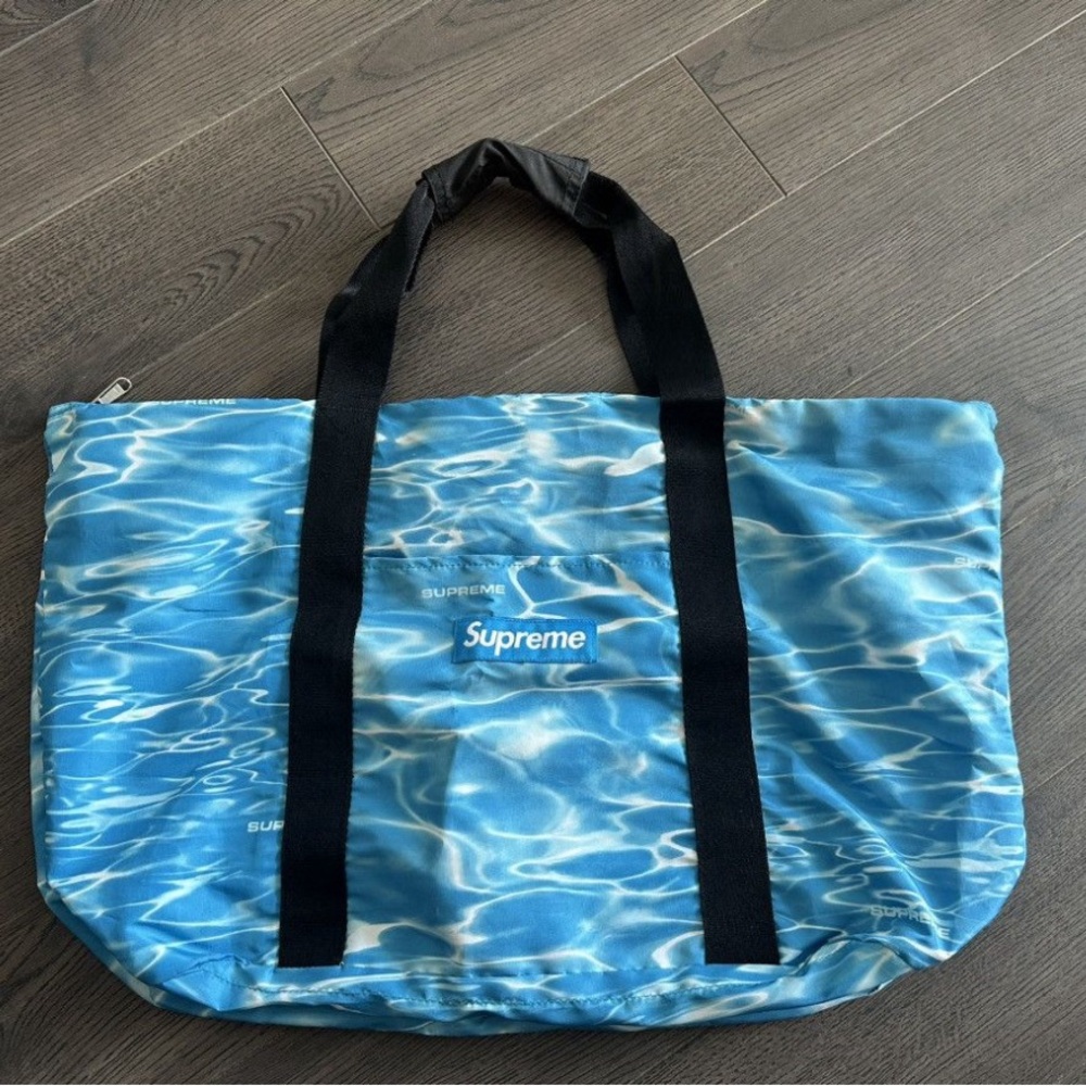 Supreme Ripple tote